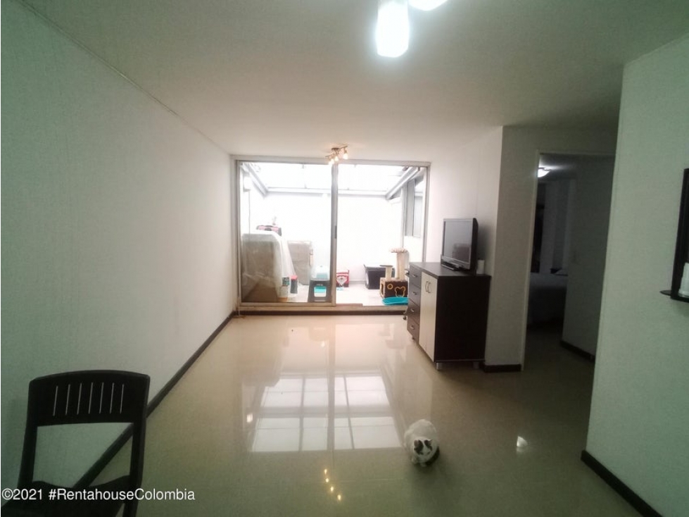 VENDO APARTOESTUDIO EN LOS COLORES — foto 4