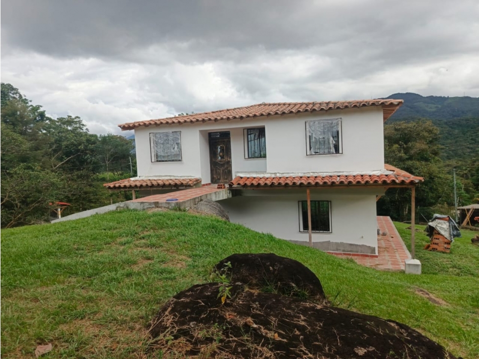 HERMOSA FINCA EN SAN RAFAEL - 4