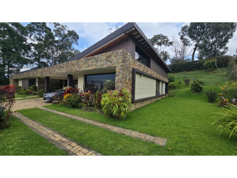 SE VENDE CASA CAMPESTRE EN ENVIGADO LOMA DEL ESCOBERO — foto 4