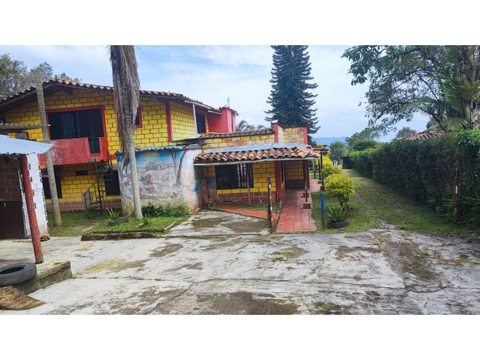 LOTE CON CASA PARA REMODELAR EN SAN ANTONIO DE PRADO MEDELLIN
