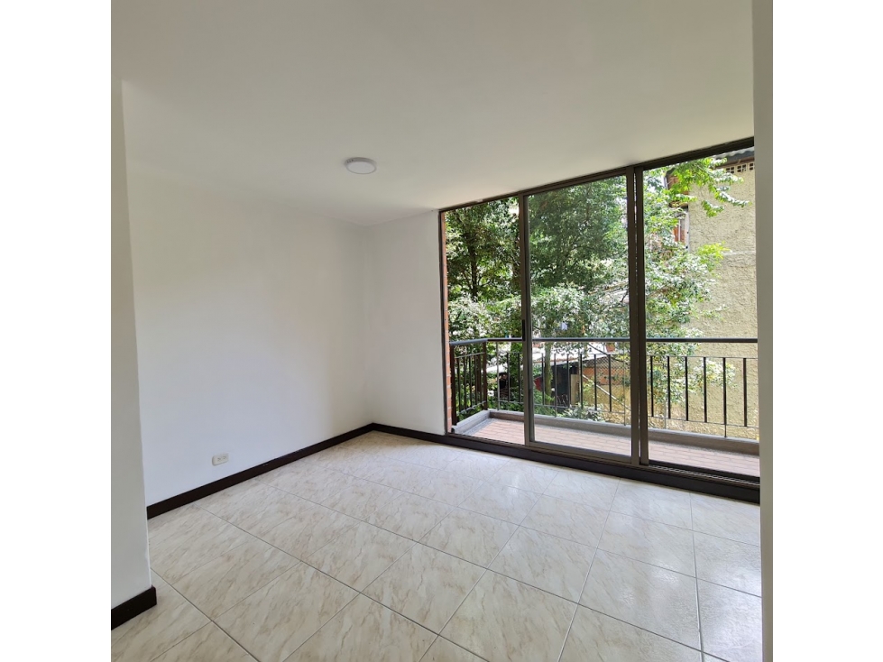 Apartamento en venta Envigado, sector Alto de Las Flores. — foto 4