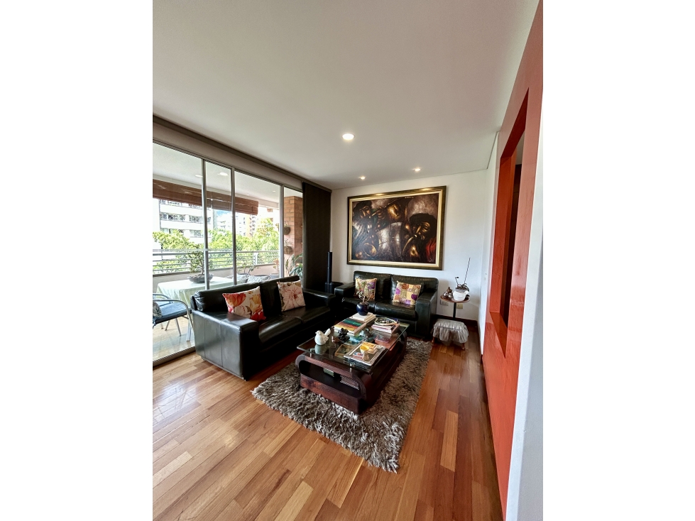 VENTA DE HERMOSO APARTAMENTO EN MEDELLIN, LOS GONZALES — foto 2