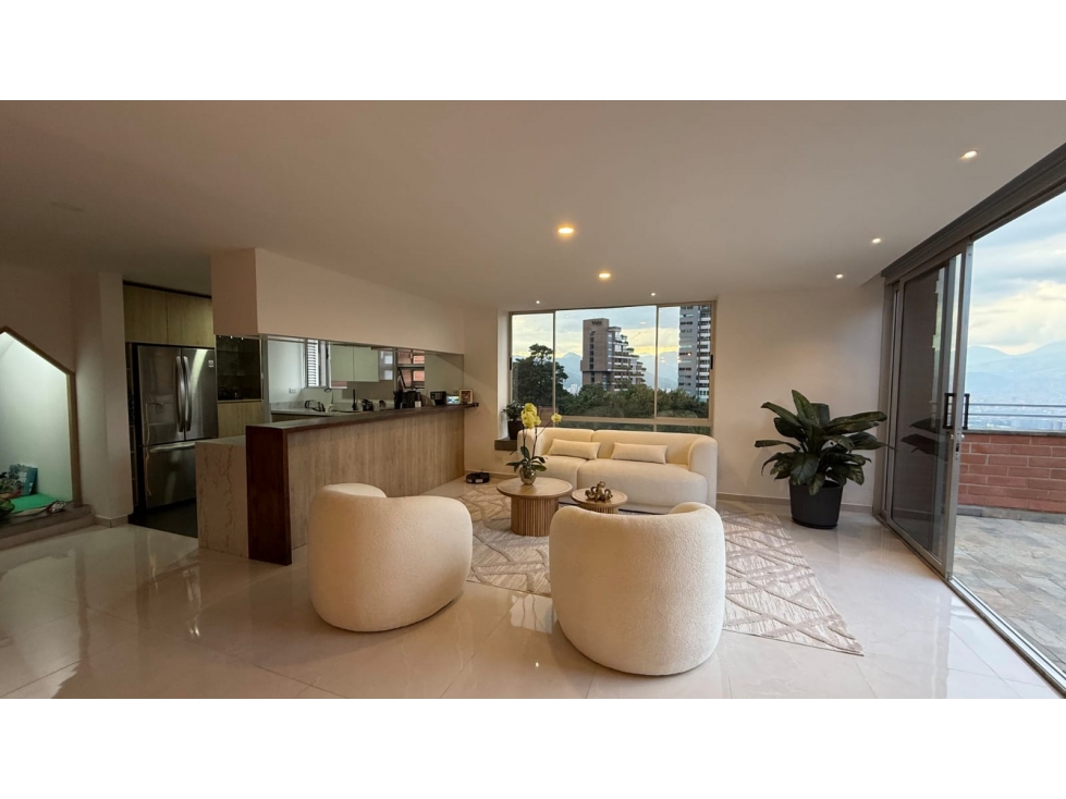 VENTA APARTAMENTO DUPLEX EN EL POBLADO - EL TESORO — foto 4