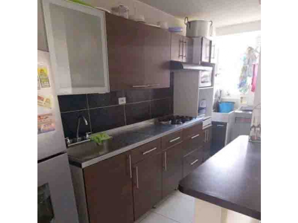 VENTA DE APARTAMENTO EN LA LOMA DE LOS BERNAL. — foto 4