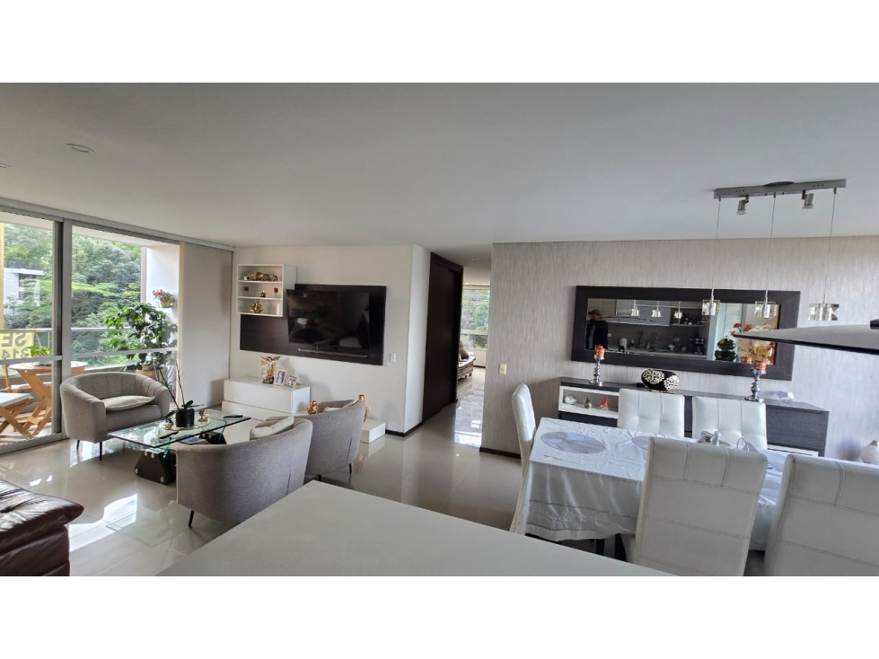 VENTA APARTAMENTO POBLADO CASTROPOL — foto 4