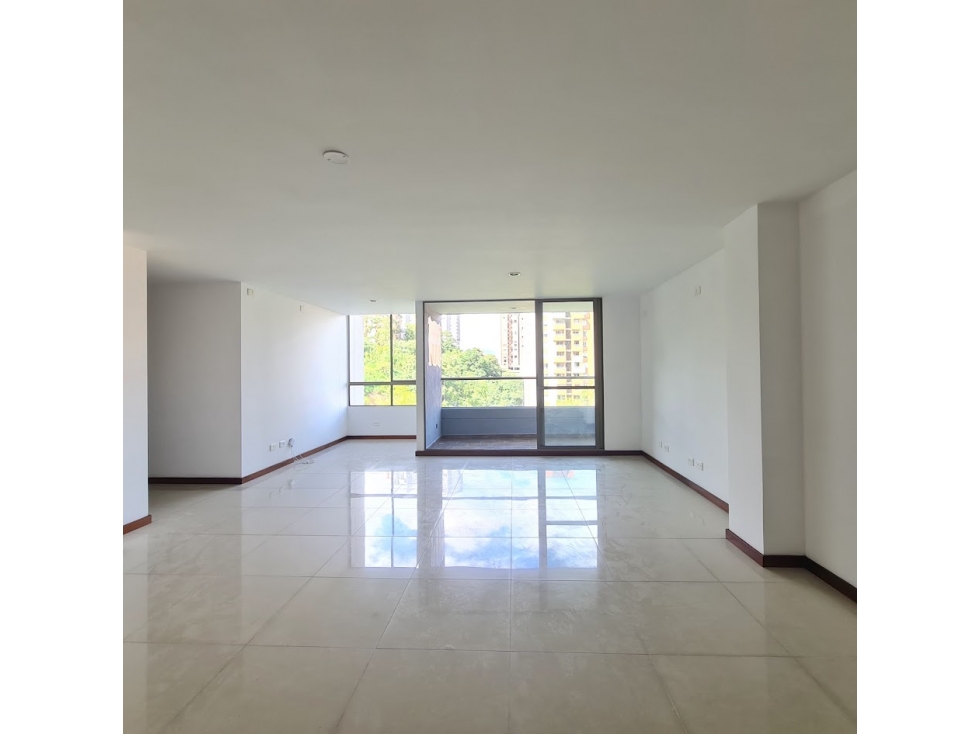 Apartamento en venta El Poblado, sector Loma de San Julián. — foto 2