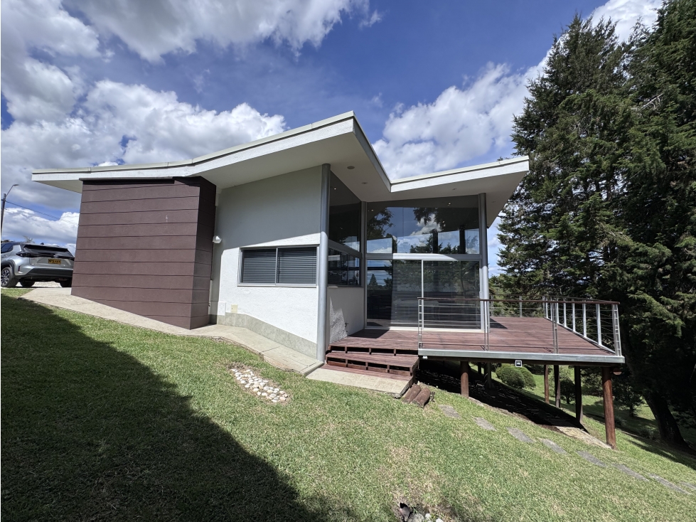 SE VENDE CASA CAMPESTRE EN RIO NEGRO - A 5 MINUTOS DEL AEROPUERTO — foto 4