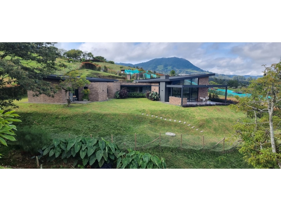 SE VENDE CASA CAMPESTRE EN LA CEJA VIA SAN ANTONIO DE PEREIRA — foto 4