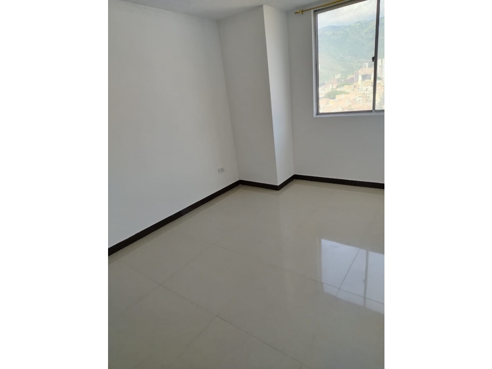 VENTA DE APARTAMENTO EN LOS ARBOLES CON EXCELENTE VISTA — foto 4