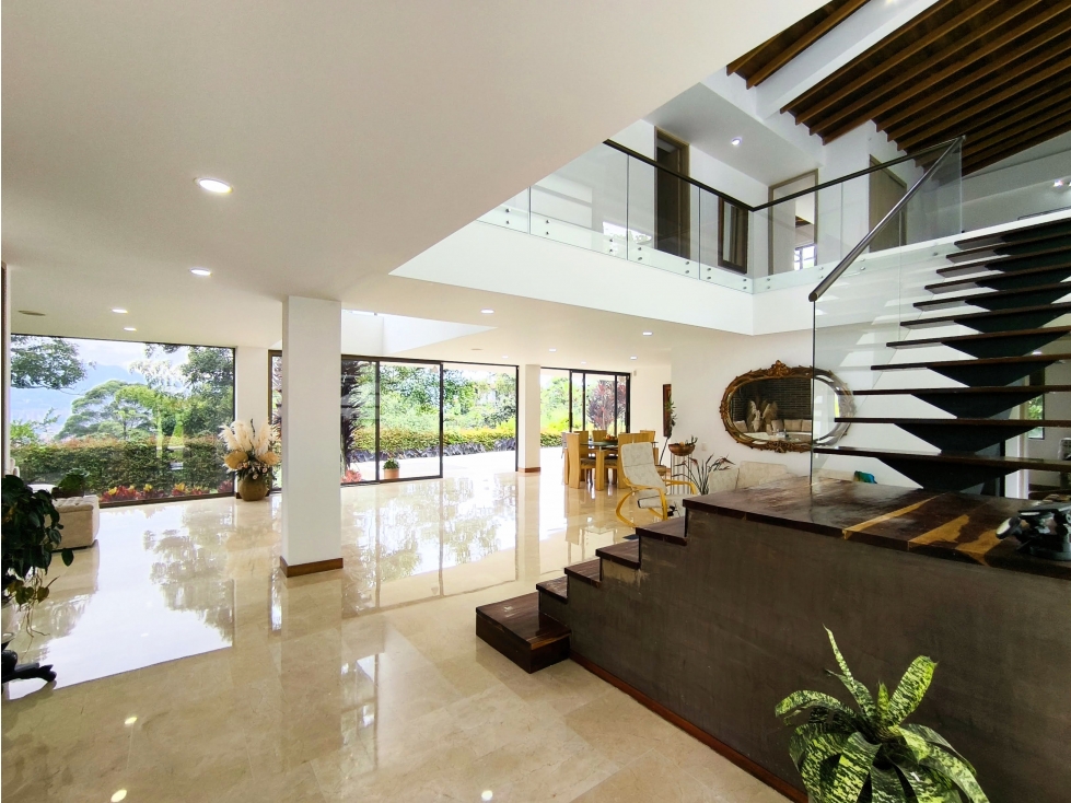 Venta Casa Unifamiliar Sector Escobero Envigado — foto 2