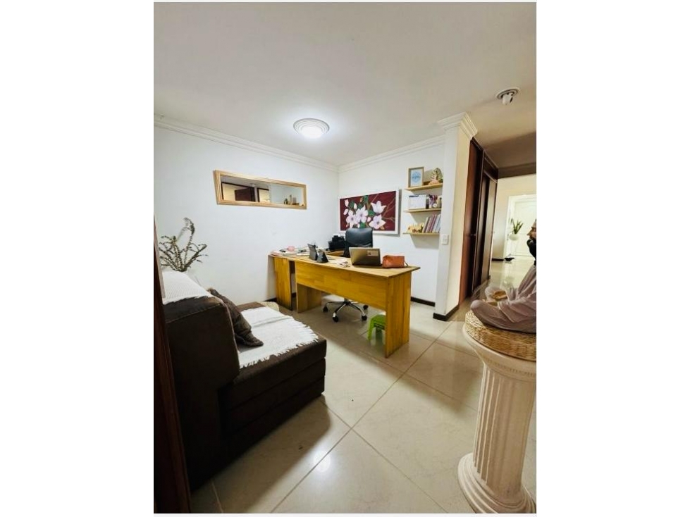 SE VENDE APARTAMENTO EN LAURELES LA CASTELLANA — foto 4