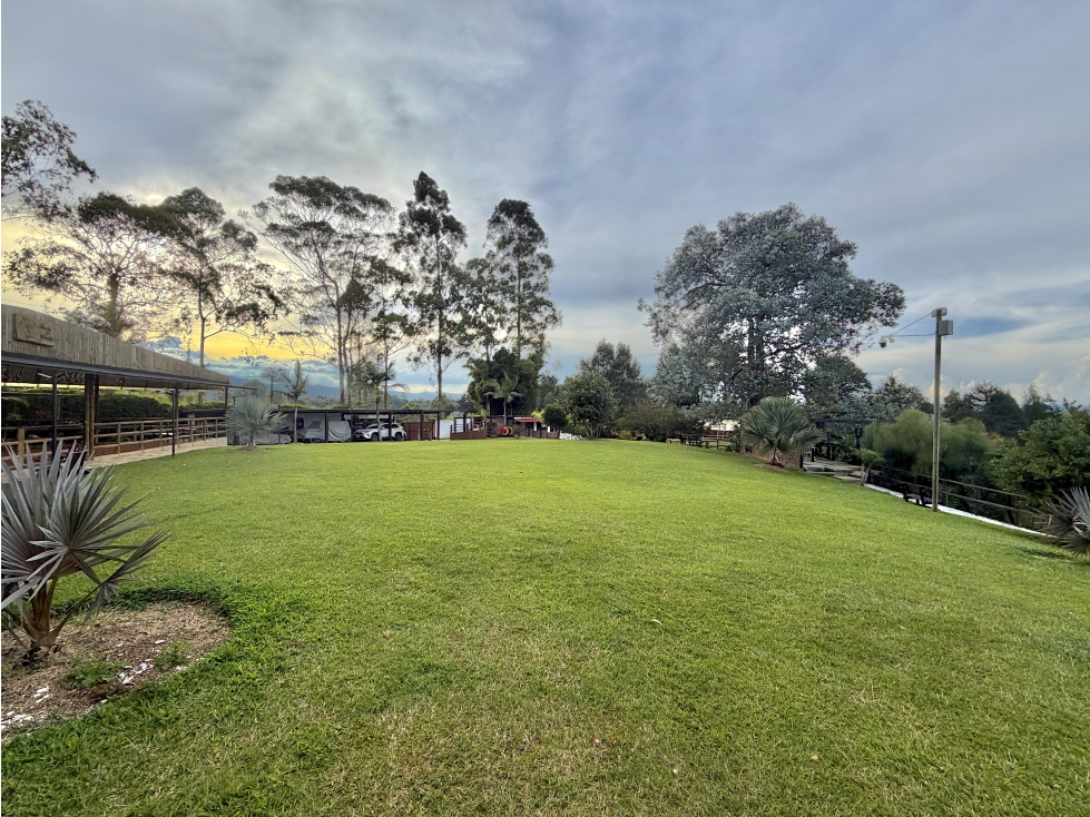 Casa de diseño y vocacion ecuestre en Rionegro — foto 6
