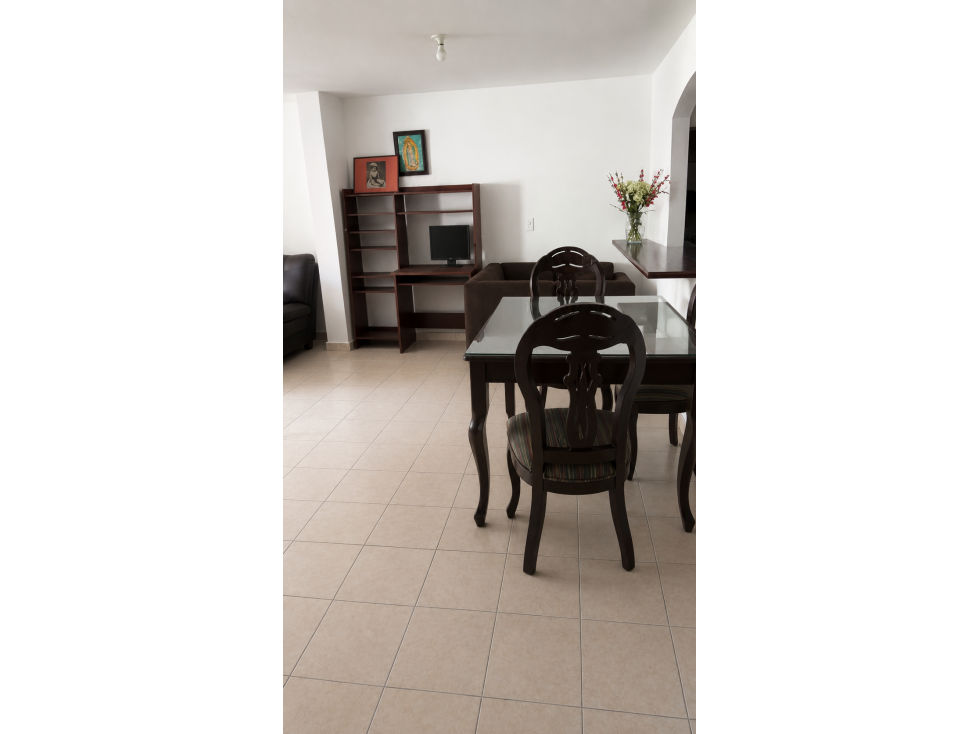 VENDO CASA EN LAURELES