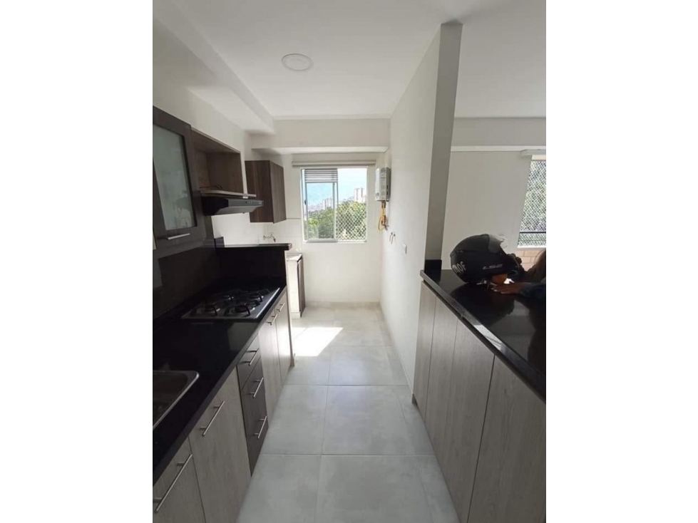 VENTA DE APARTAMENTO EN FLORIDA NORTEAMERICA CON PARQUEADERO Y UTIL — foto 2