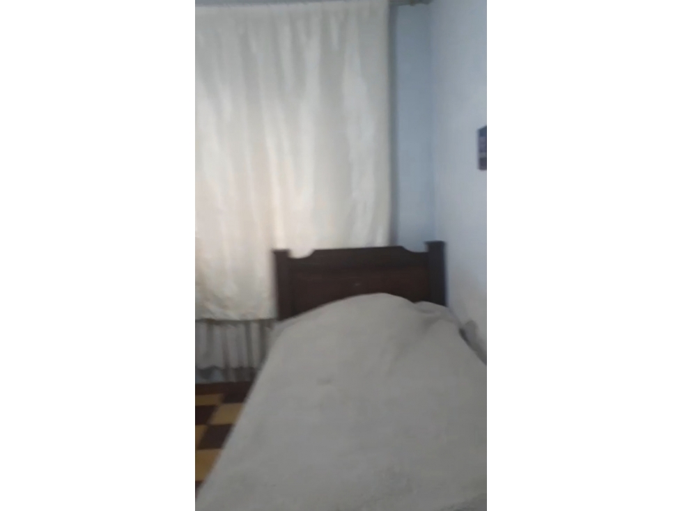 VENTA CASA 1 PISO BELLO MANCHESTER IDEAL PARA FLIPPING — foto 6