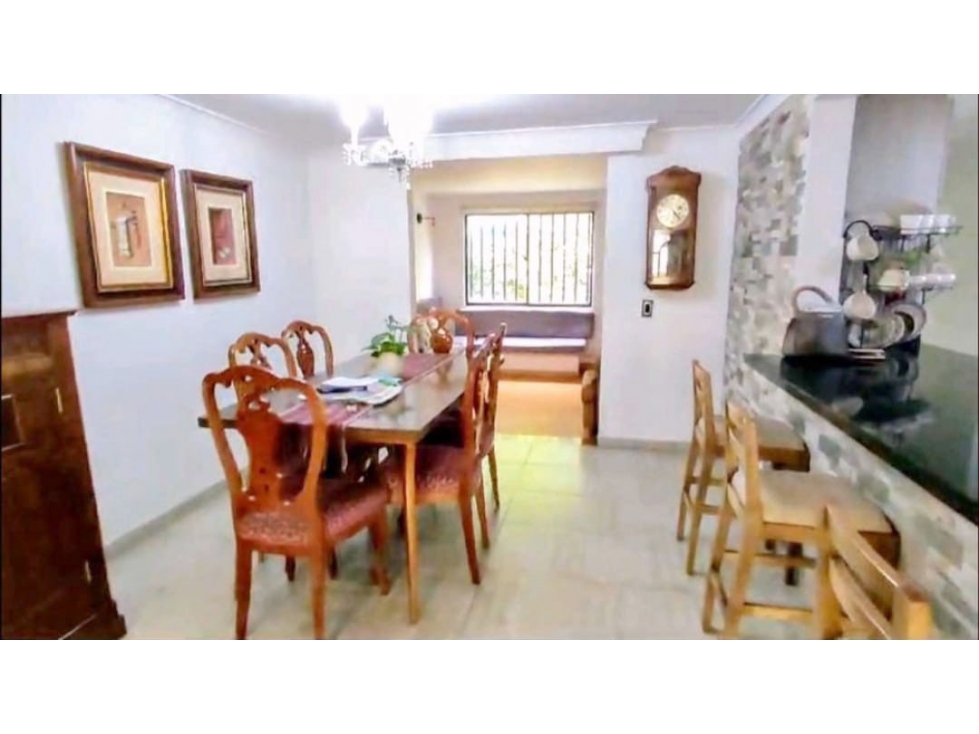 VENTA DE CASA EN LA LOMA DE LOS BERNAL. — foto 2