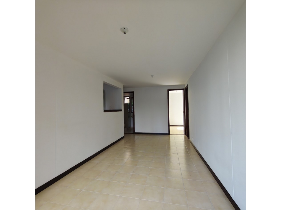 Apartamento en venta El Poblado, sector Loma de San Julián. — foto 2
