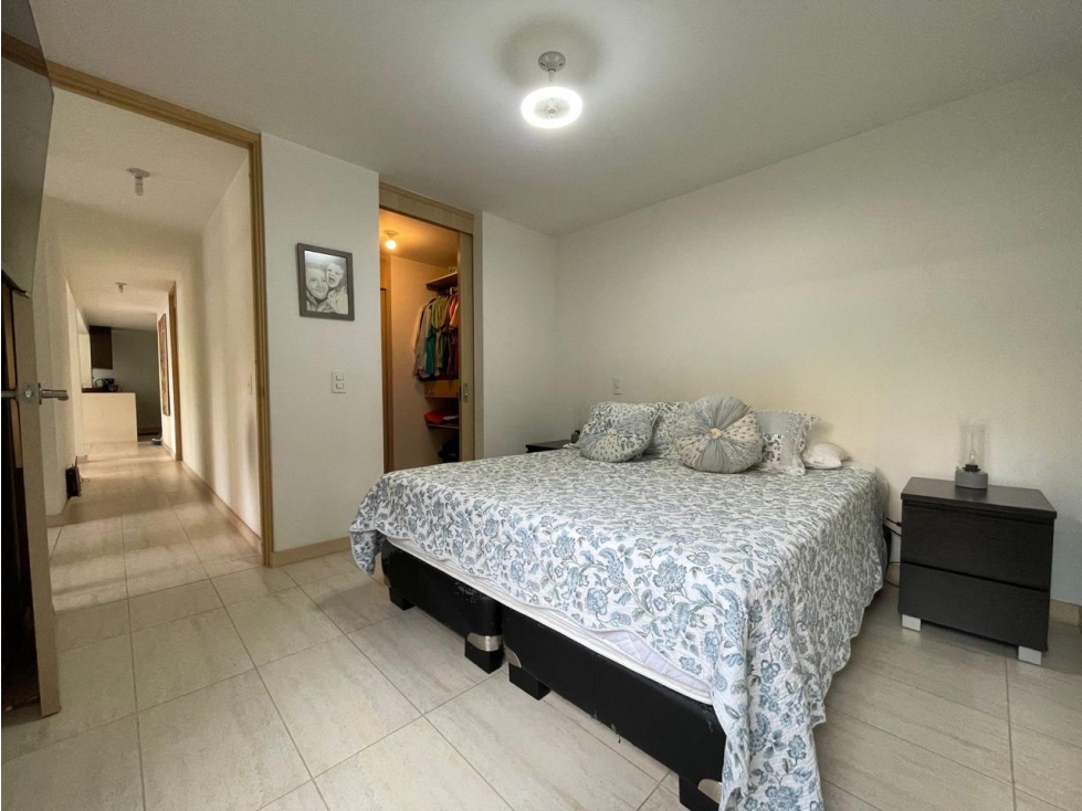 VENTA APARTAMENTO SECTOR LOMA DE LOS BERNAL — foto 4