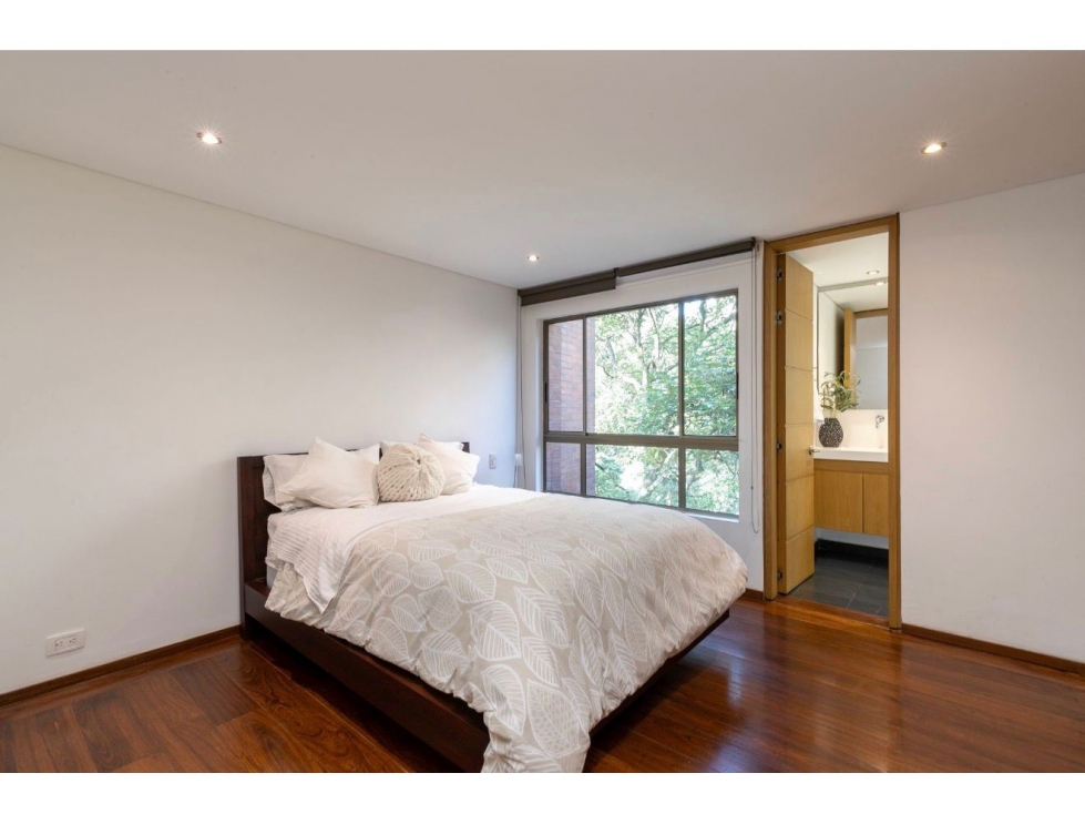 VENTA DE APARTAMENTO EN EL POBLADO SECTOR LAS LOMAS — foto 3