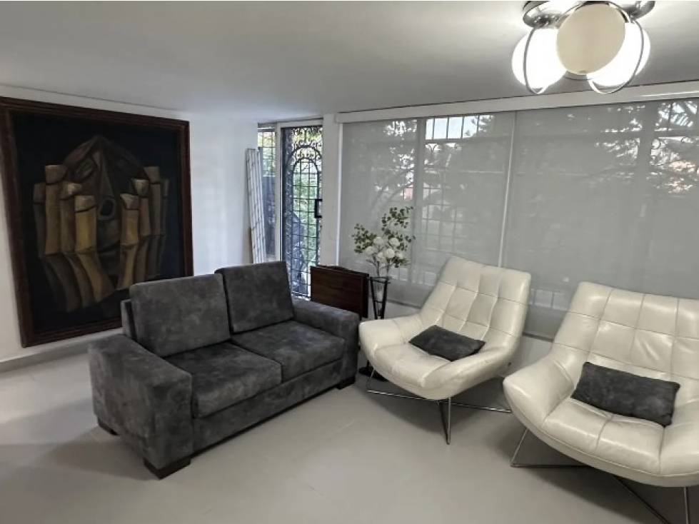VENTA DE AMPLIA CASA DUPLEX EN LA LOMA DE LOS BERNAL EN UNIDAD CERRADA — foto 2