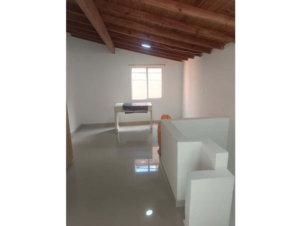 VENTA DE CASA EN ROSALES DE TERRANOVA CON POSIBILIDAD DE AMPLIACIÓN — foto 6