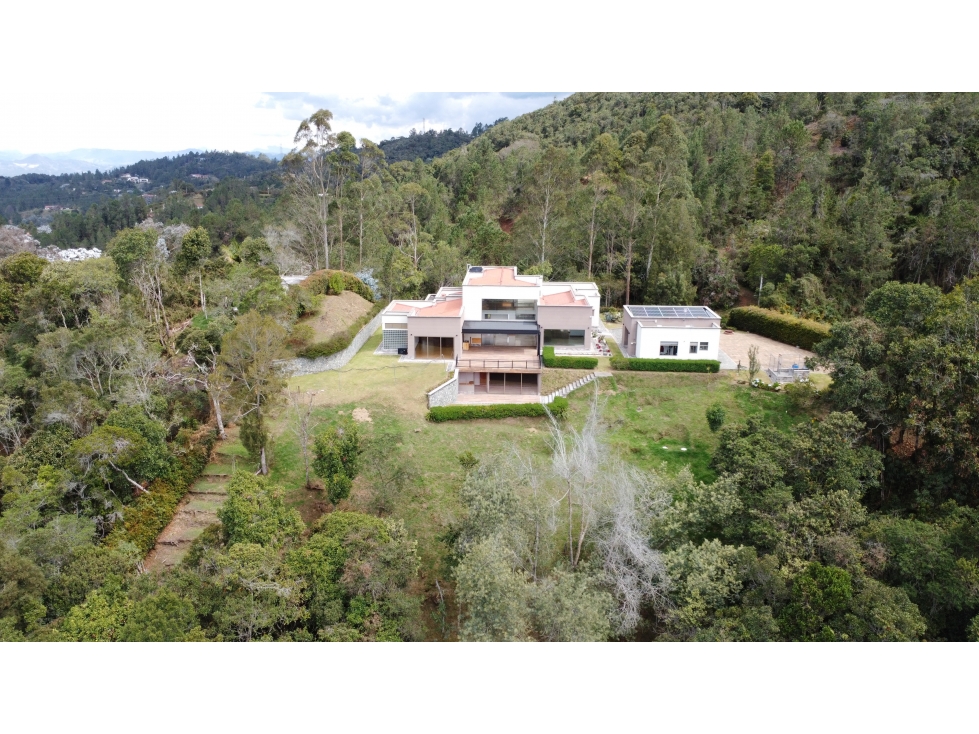 SE VENDE CASA CAMPESTRE EN LA LOMA DEL ESCOBERO — foto 4