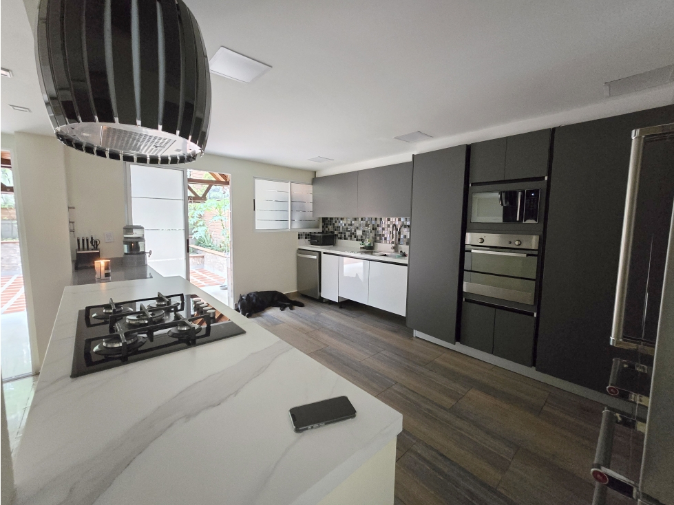 VENTA DE CASA EN LA LOMA DE LOS BERNAL. — foto 4