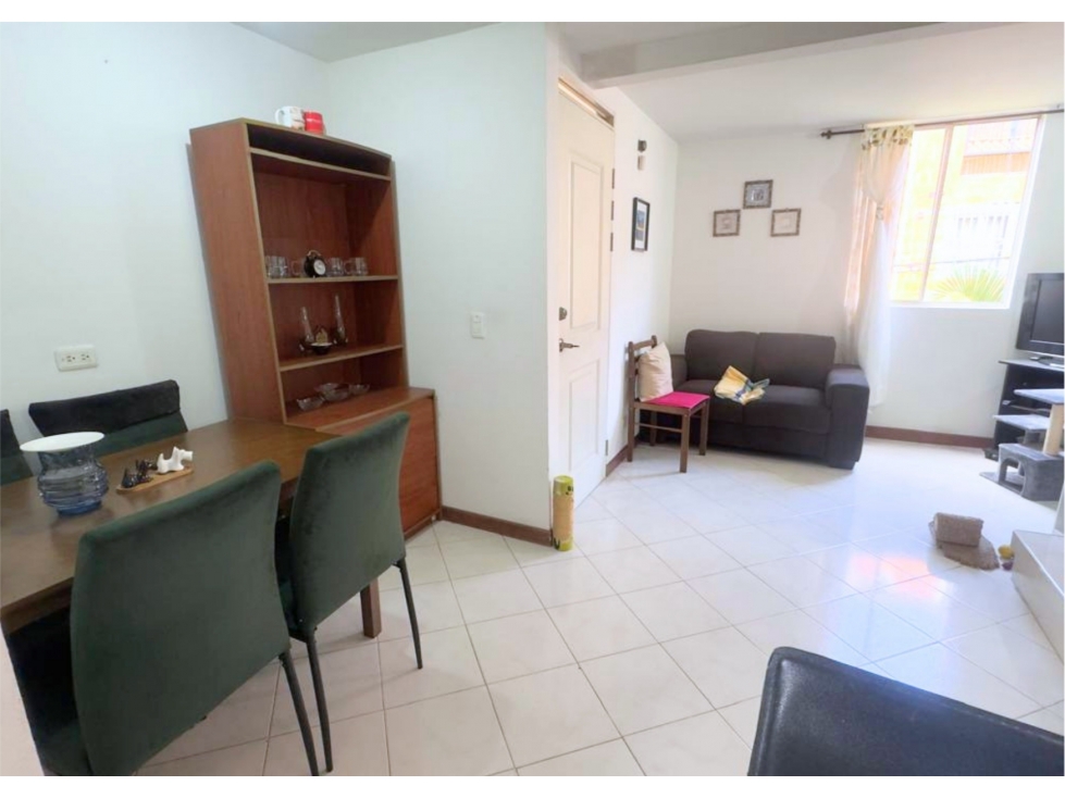Venta de casa bifamiliar en Calasanz, Unidad abierta — foto 4