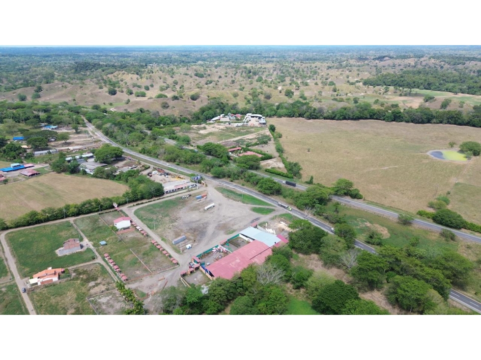 VENTA DE LOTE COMERCIAL EN LA RUTA DEL SOL - 4