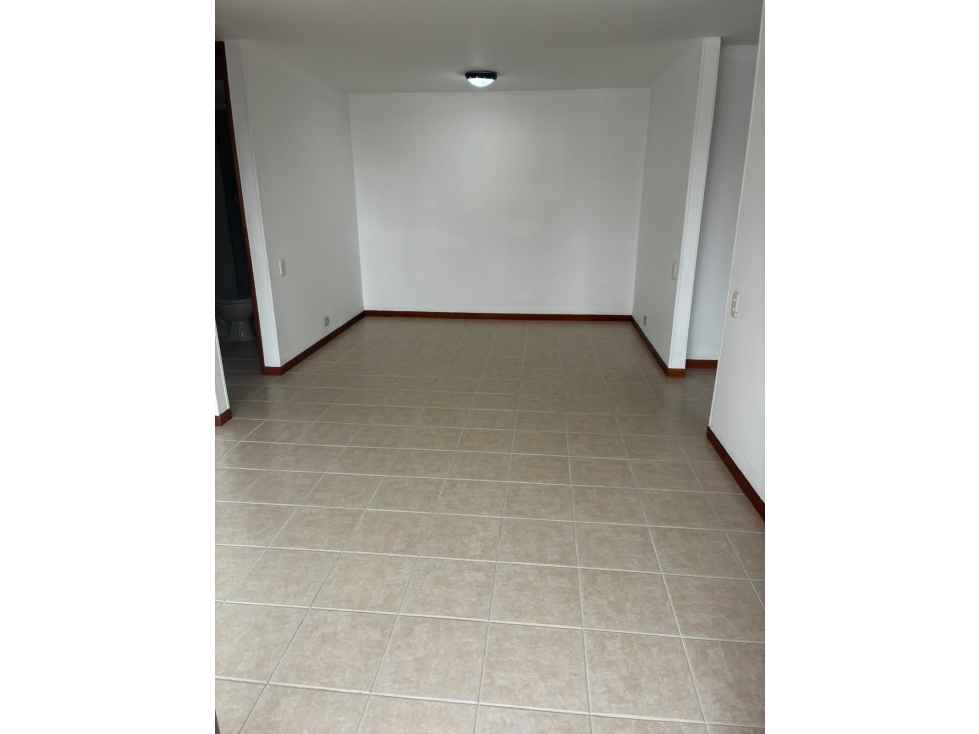 VENTA DE APARTAMENTO EN EL POBLADO SECTOR LA AGUACATALA — foto 4