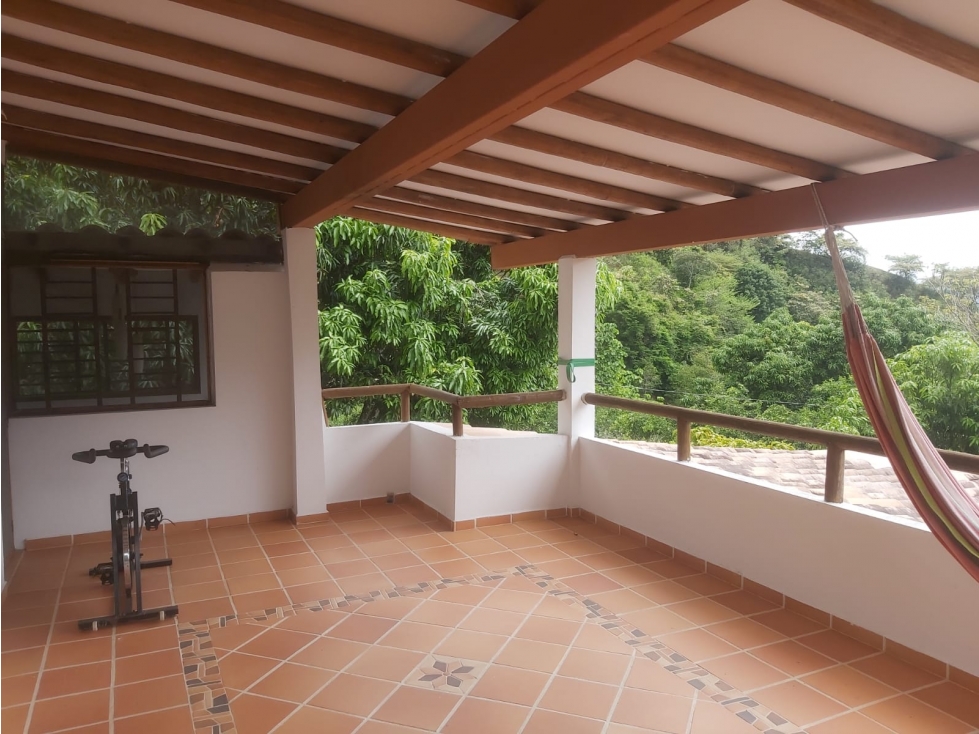 CASA CAMPESTRE SAN JERÓNIMO A 300 MT DE LA VIA PPAL - 6