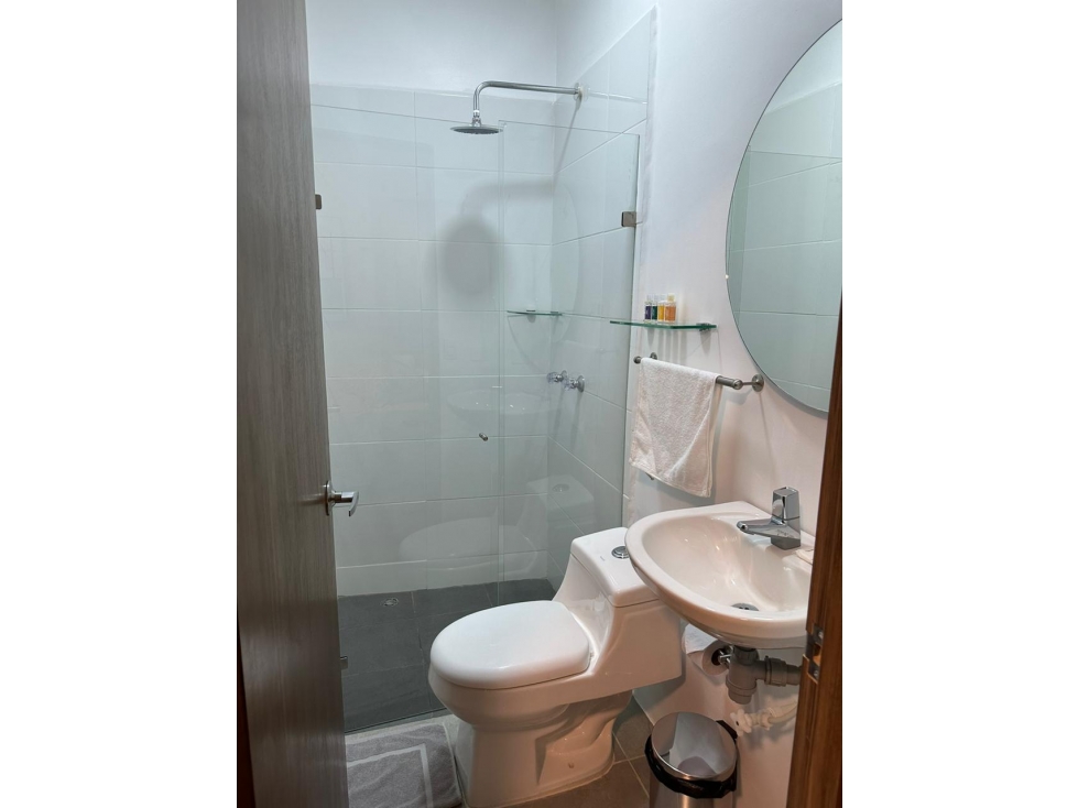 VENTA DE CASA HOTEL EN PRIMER PISO EN SAN JOAQUIN - MEDELLIN — foto 5