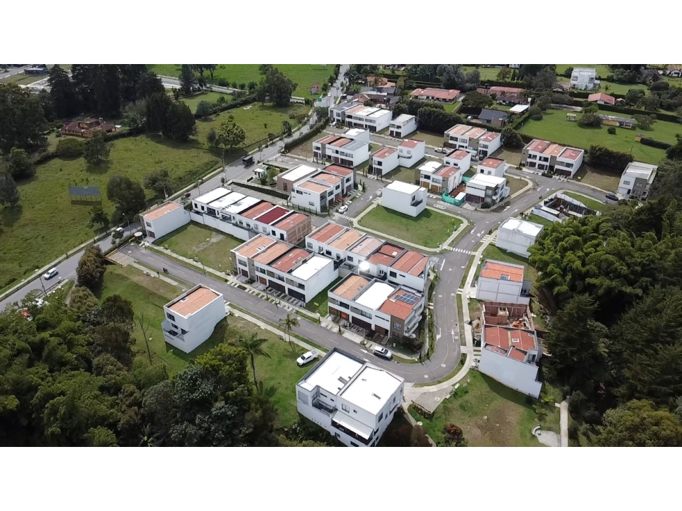 SE VENDE LOTE EN UNIDAD DE LLANO GRANDE — foto 4