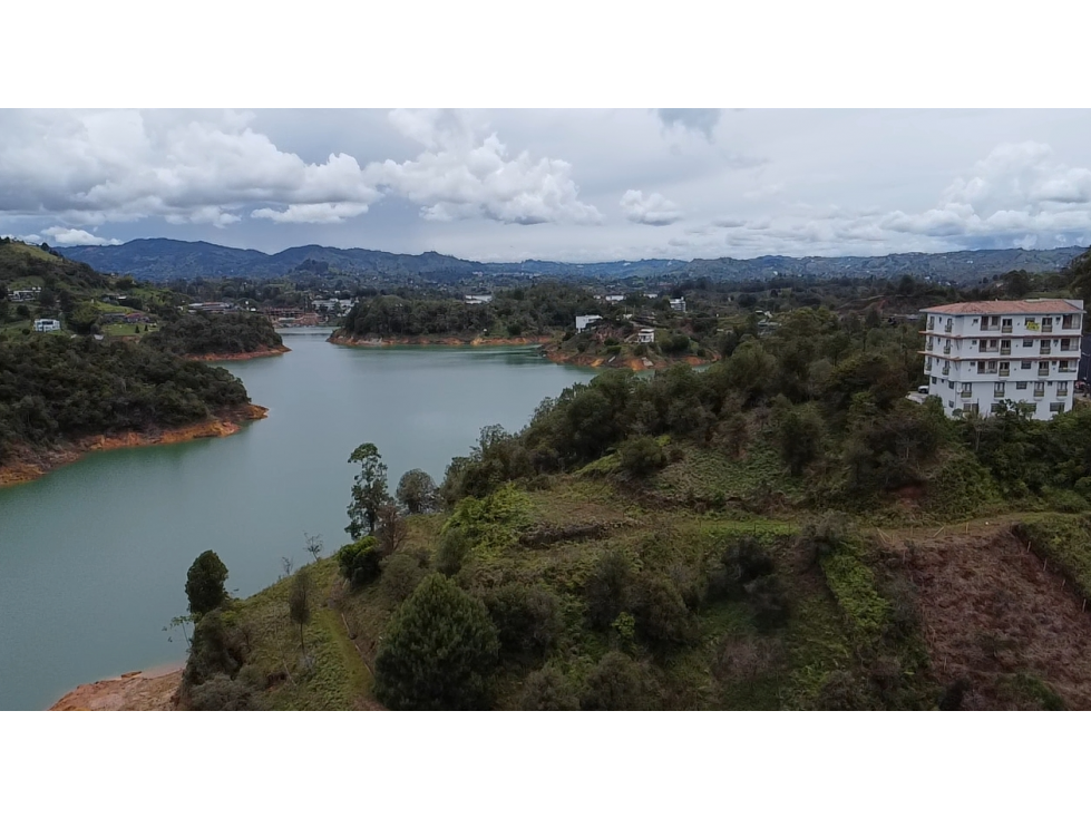 SE VENDE APARTAMENTO PARA ESTRENAR EN GUATAPE - 3