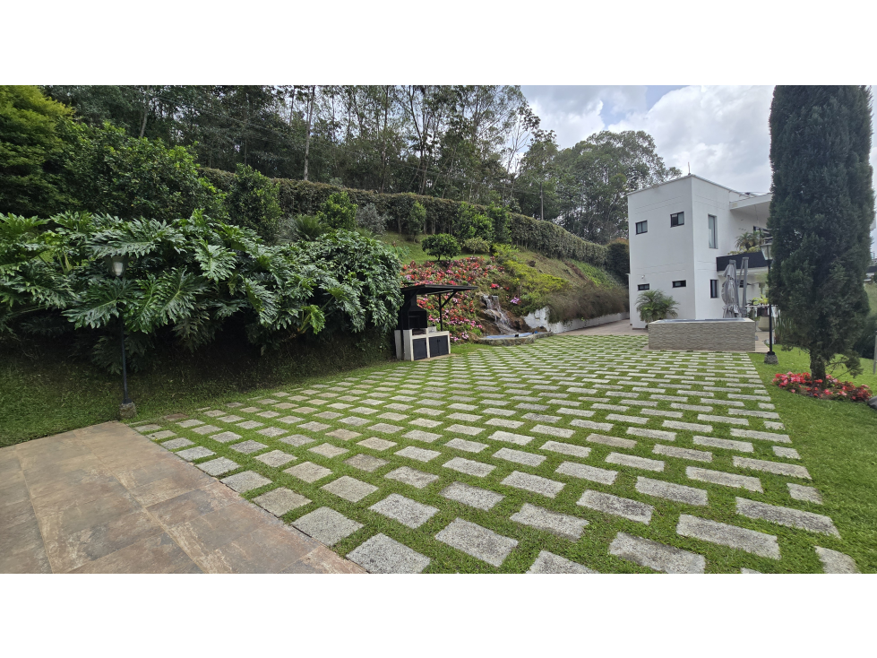 SE VENDE ESPECTACULAR CASA CAMPESTRE EN EL ALTO DE LAS PALMAS — foto 2