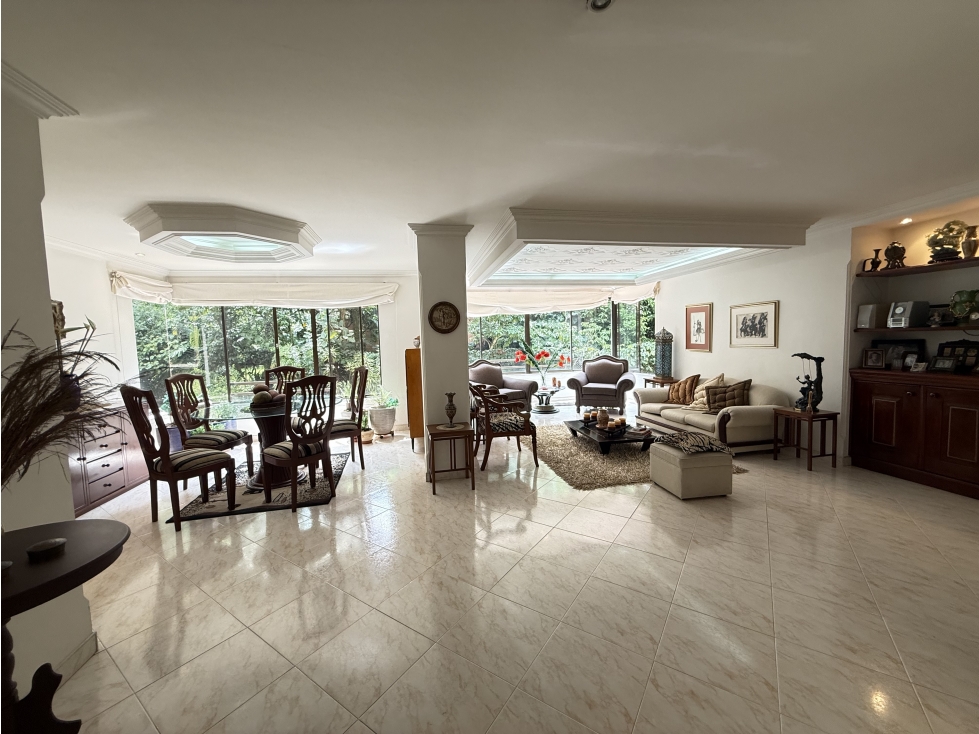 En venta apartamento en el poblado sector la toja
