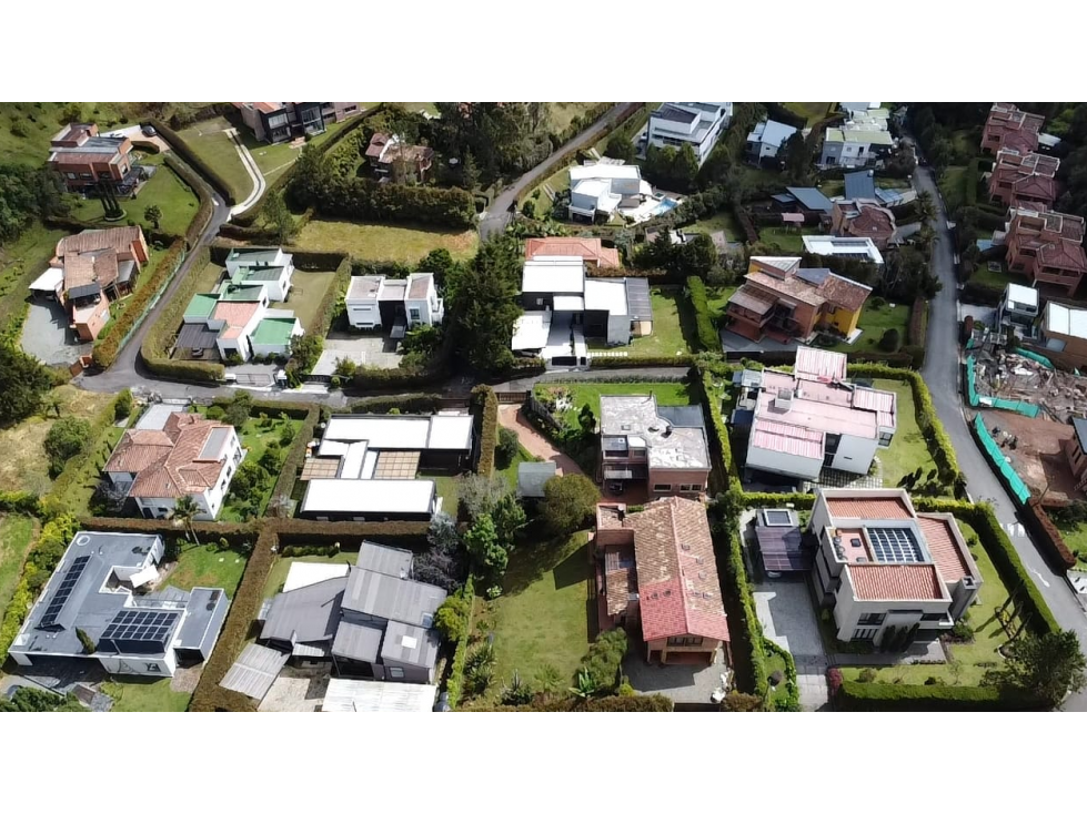 SE VENDE CASA CAMPESTRE EN ENVIGADO LOMA DEL ESCOBERO — foto 3