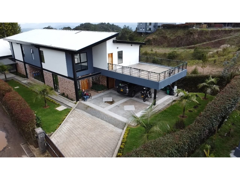 SE VENDE CASA CAMPESTRE EN LOMA DE LOS ESCOBERO - ENVIGADO — foto 4