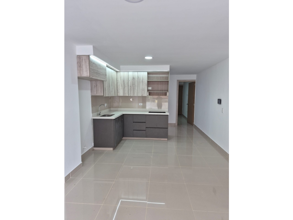 HERMOSO APARTAMENTO EN BARRIO CRISTOBAL — foto 6