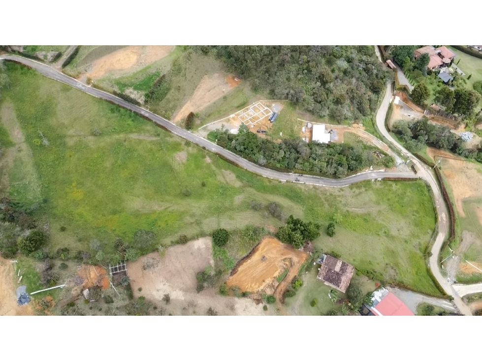 SE VENDEN ESPECTACULARES LOTES EN GUSRNEVEREDA LA MOSQUITA — foto 4