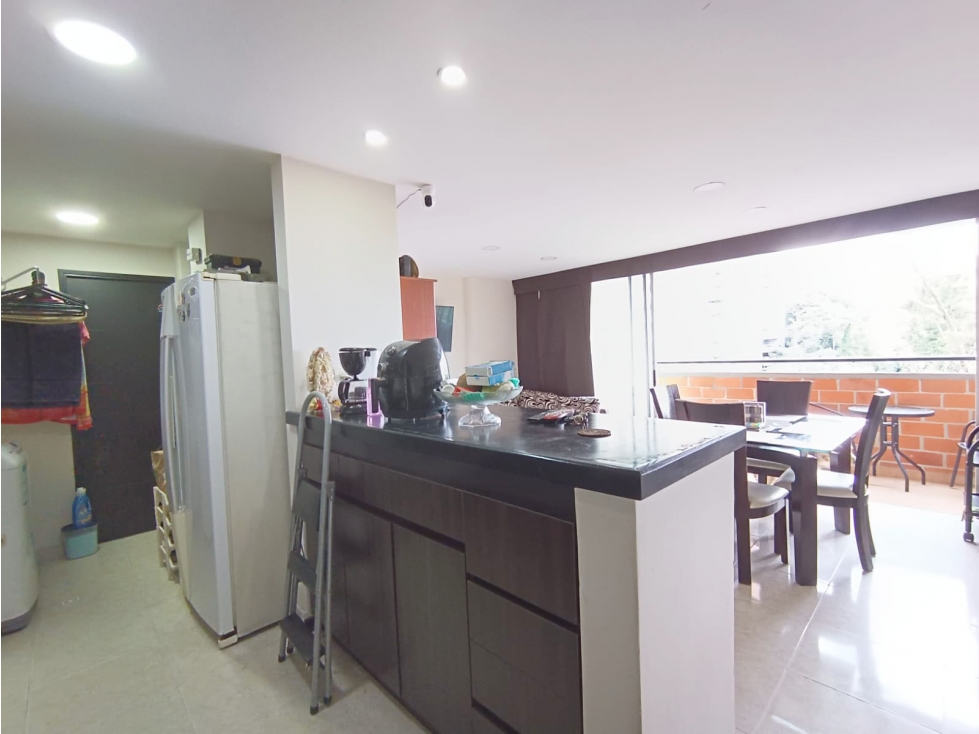 VENTA DE APARTAMENTO EN LA LOMA DE LOS BERNAL. — foto 5