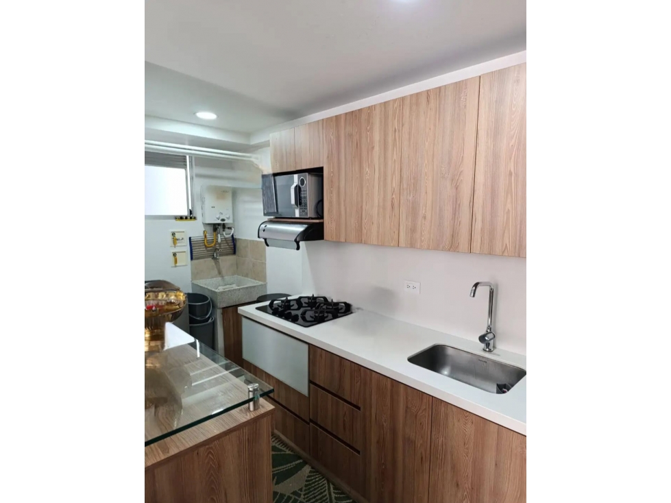 APARTAMENTO EN CIUDAD DEL RIO EL POBLADO MEDELLIN — foto 2