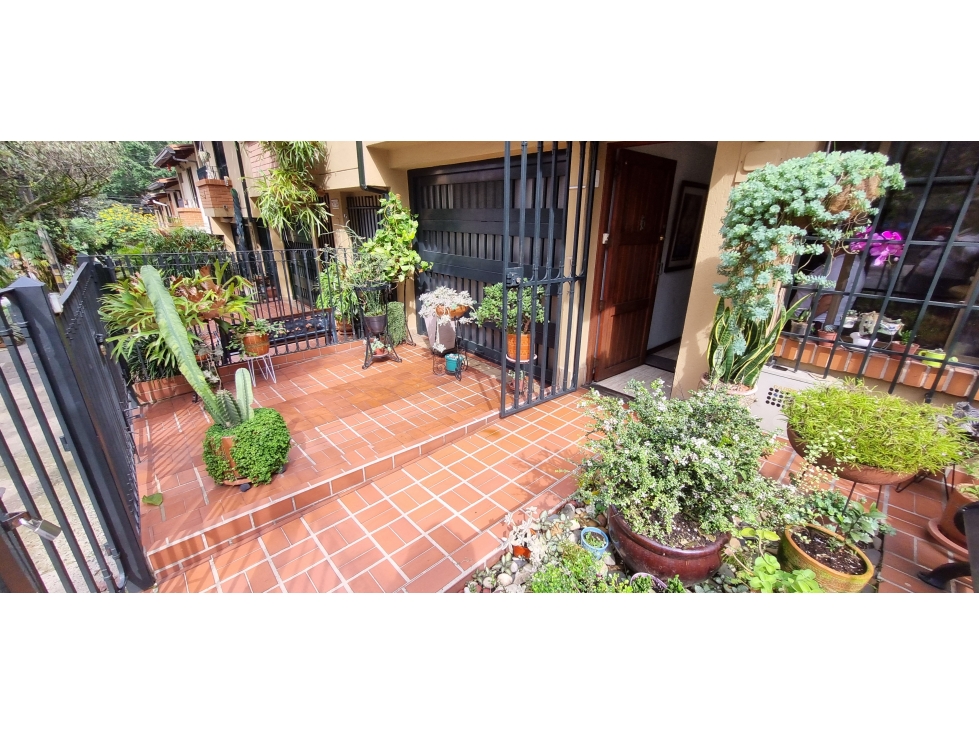 VENDO CASA UNIFAMILIAR EN UNIDAD ABIERTA EN SABANETA PARTE PLANA — foto 2