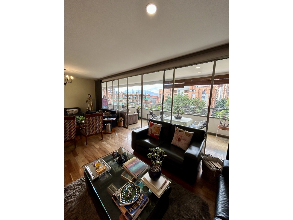 VENTA DE HERMOSO APARTAMENTO EN MEDELLIN, LOS GONZALES