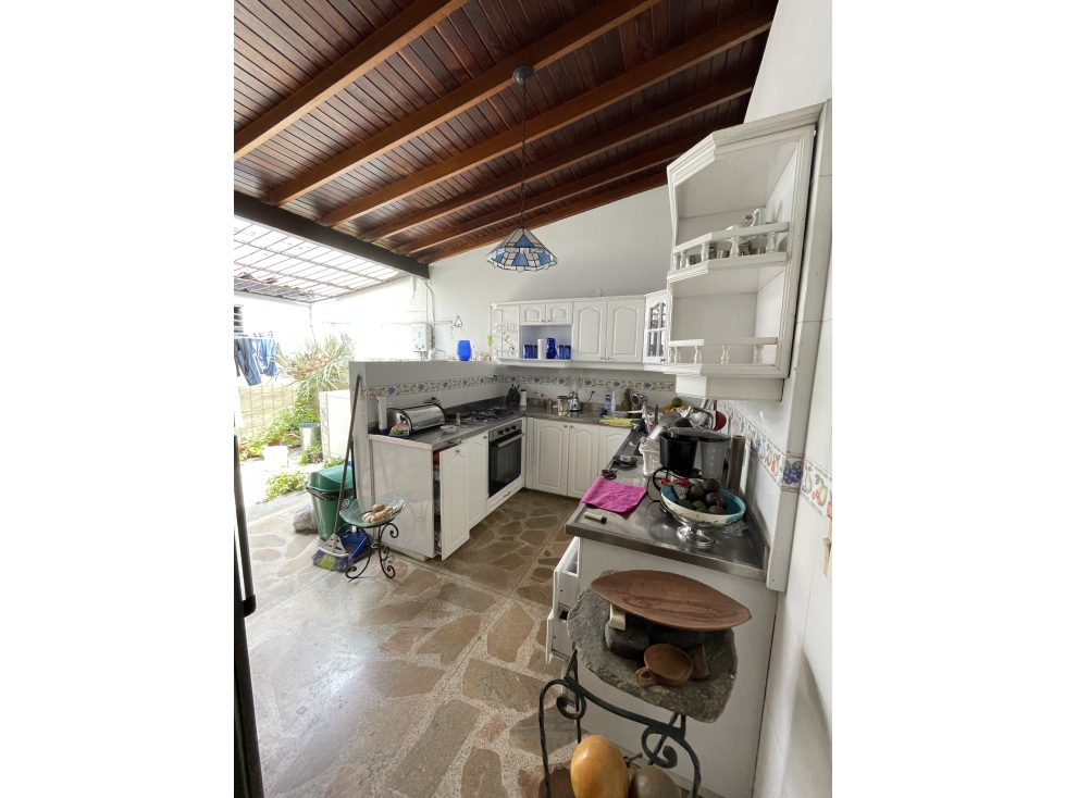 VENTA DE CASA EN EL BARRIO LOS ANGELES EN MEDELLÍN — foto 5
