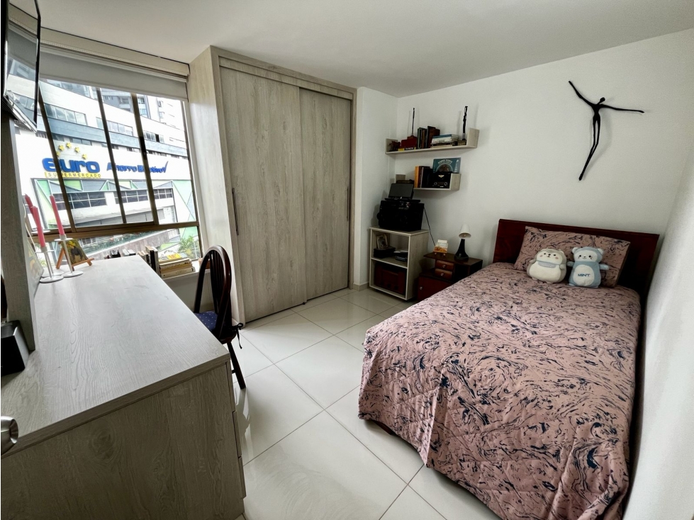 VENTA APARTAMENTO POBLADO CASTROPOL — foto 5