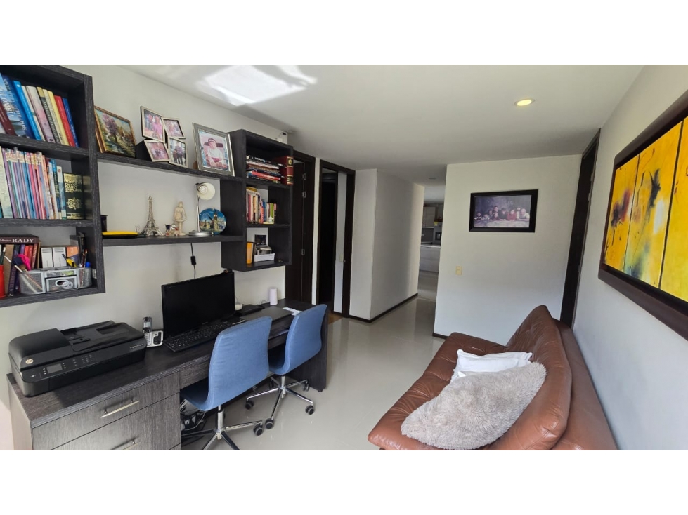 VENTA APARTAMENTO POBLADO CASTROPOL — foto 5
