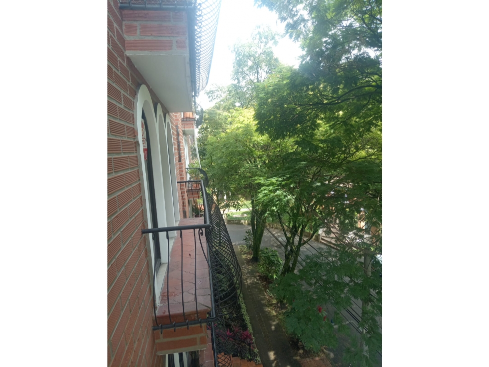 APARTAMENTO EN VENTA ENVIGADO EL PORTAL CON GARAJE EN EDIFICIO PH — foto 2