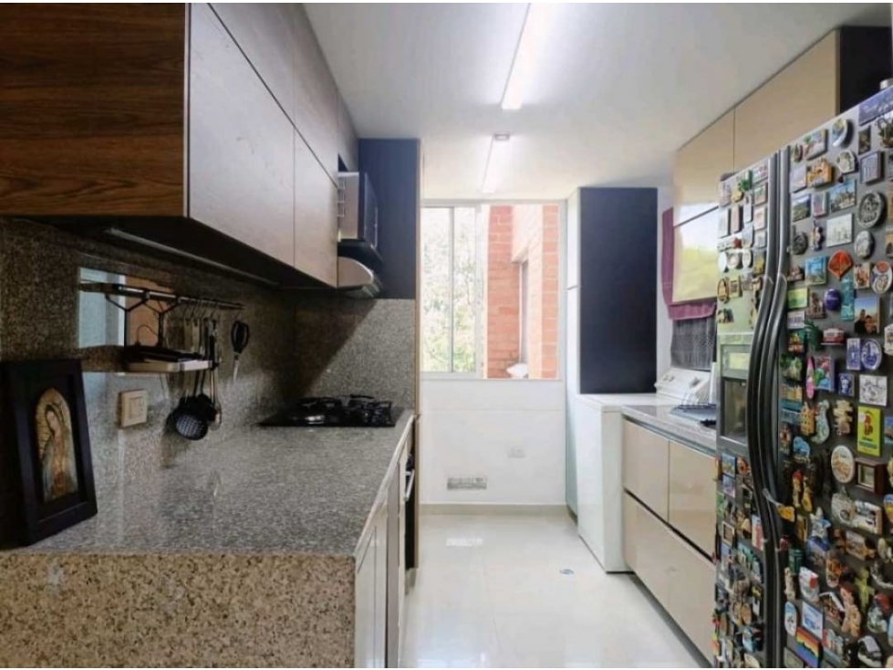 VENTA DE APARTAMENTO EN LA LOMA DE LOS BERNAL PARTE BAJA. — foto 5