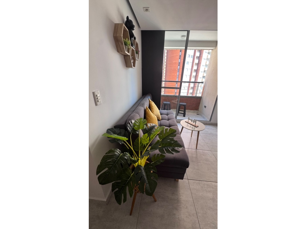 VENTA DE APARTAMENTO EN MEDITERRANEA CON PARQUEADERO Y UTIL — foto 3